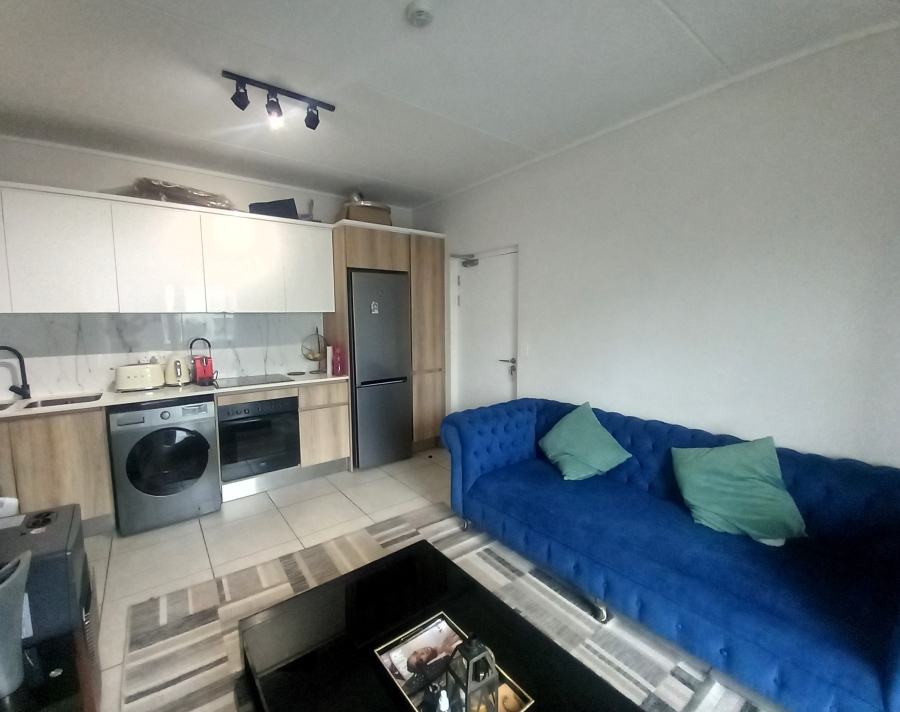 To Let 1 Bedroom Property for Rent in Sandown Western Cape